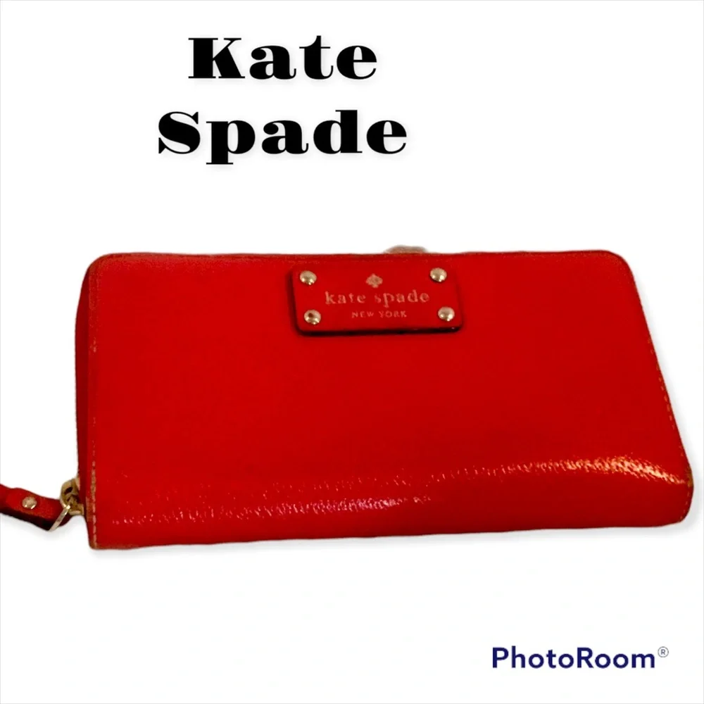 Large Kate Spade Wallet Wristlet.